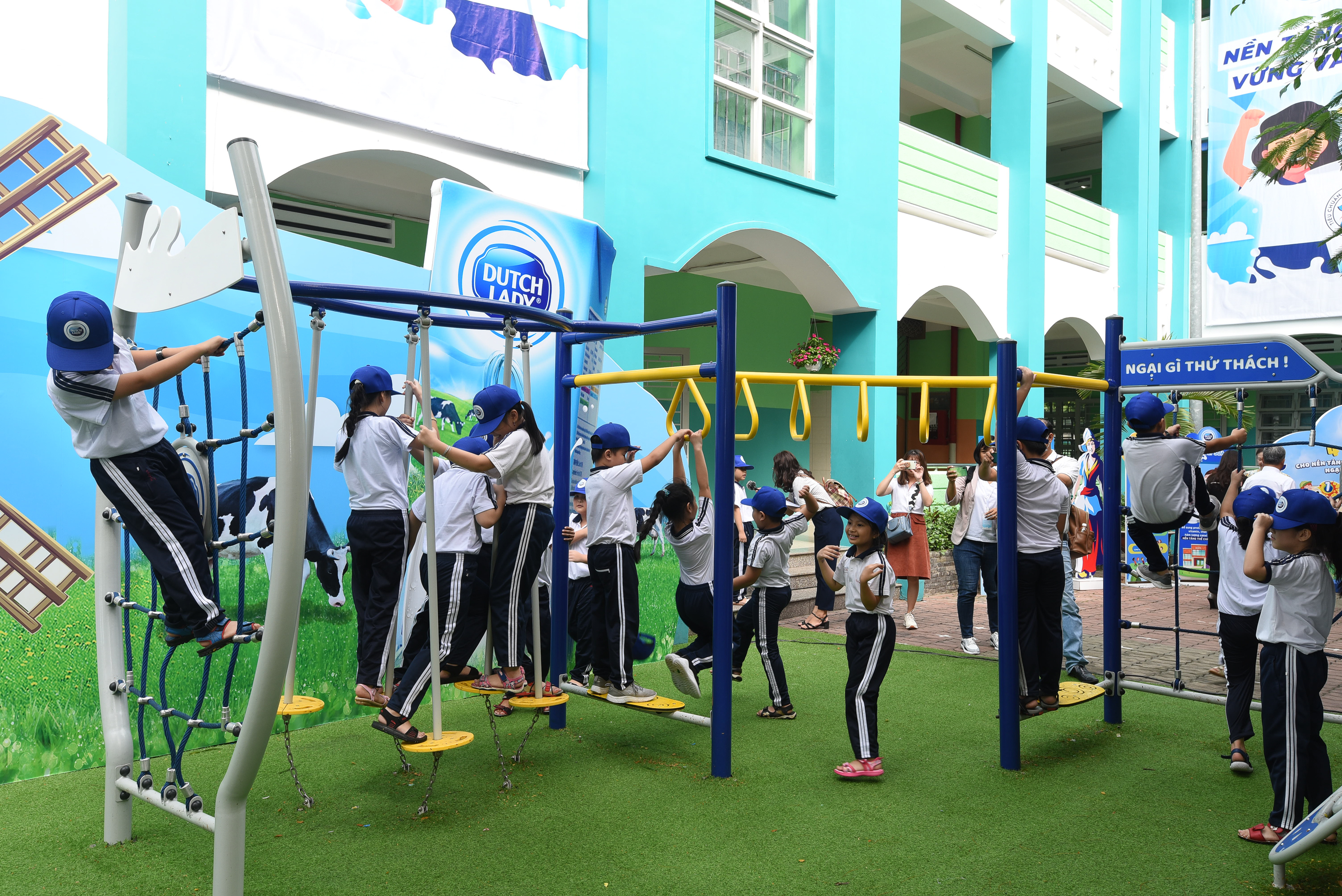 Trẻ em vui chơi